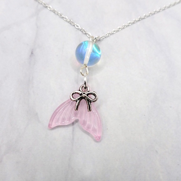 Mermaid with a Bow Necklace - Picture 2 of 2